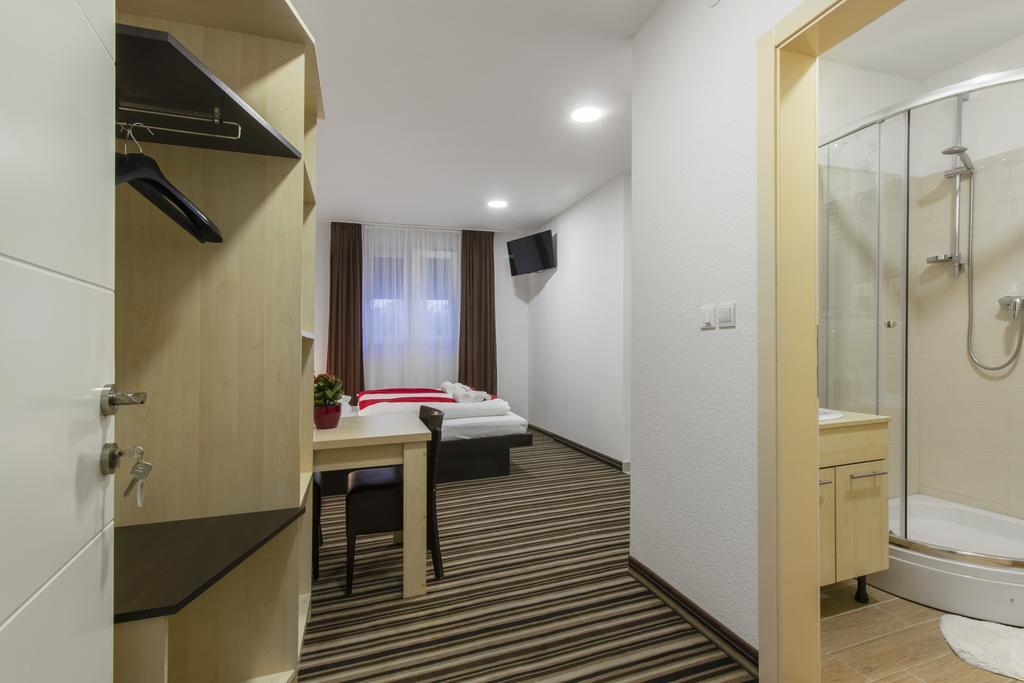 Parkcity Rooms Sibenik Exterior photo